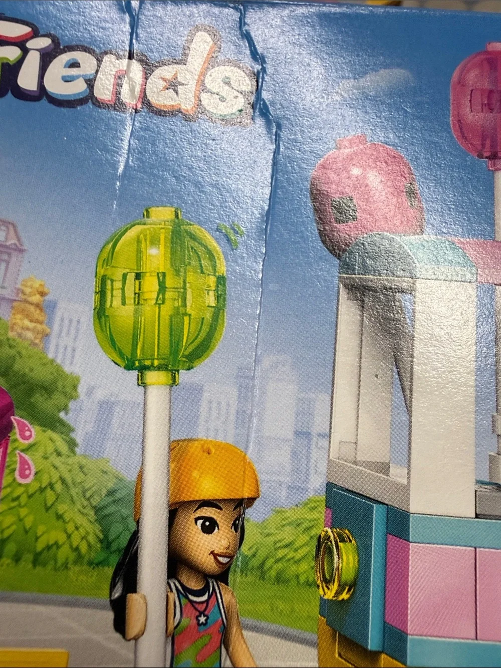 FRIENDS LEGO Bunny Hotel and Ice Cream Stand - NEW Set of 2 - Picture 3 of 3